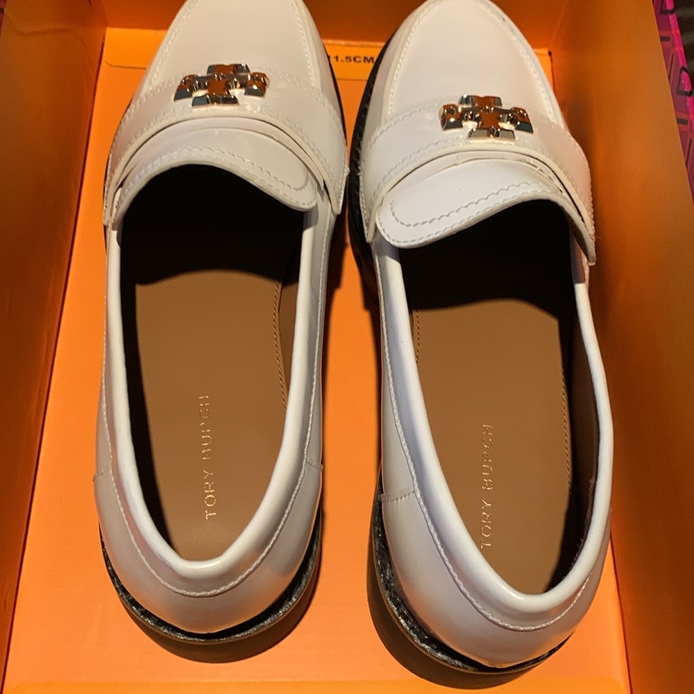 TORY BURCH MINI EVERLY CHUNNKY LOAFER CAMBRIDGE -CALF- WHITE size 8/New Ivory - Picture 4 of 12